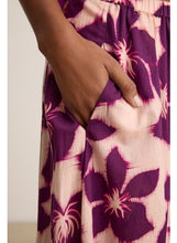 Load image into Gallery viewer, Jess Skirt in Berry
