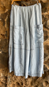 Egg Pants in Light Blue Linen