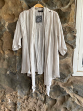 Load image into Gallery viewer, Bat Convertible Jacket, Sand
