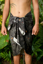 Load image into Gallery viewer, Kaniakapupu Pareo in Deep Forest
