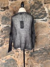 Load image into Gallery viewer, Brushed Cashmere &amp;Silk V Neck Net Stitched Pullover in Husky
