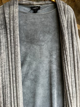 Load image into Gallery viewer, Cashmere Cardigan in Ghiaccio
