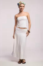 Load image into Gallery viewer, Kess Strapless Top in Beach
