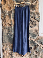 Load image into Gallery viewer, Pippi Pants in Navy Silk/Cotton
