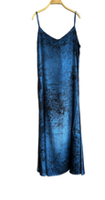 Load image into Gallery viewer, Back view of dress
