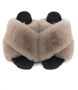The Roam Cloud Slippers in Nude ***Final Sale Not eligible for returns or exchanges