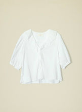Load image into Gallery viewer, Caspia Shirt in White
