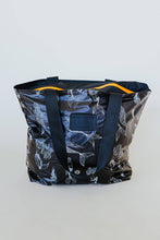 Load image into Gallery viewer, Wings Hawaii - Adventure Tote: Kohala Migration
