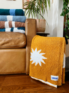 Sundream - Sun Plush Throw - Buckhorn Brown