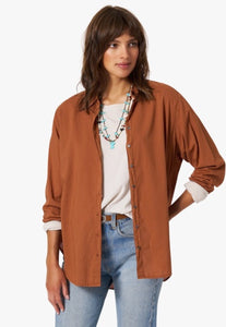 Xírena Beau Shirt in Dark Sage or Rust Oskar’s Boutique Women's Tops