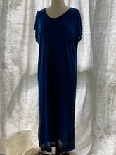 Load image into Gallery viewer, Avant Toi V Neck Micromodal Dress with Slits in Ocean Oskar’s Boutique Women’s Dresses
