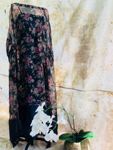 Load image into Gallery viewer, Péro Péro Black Floral Lace Dress BGL01 Oskar’s Boutique Women&#39;s Dresses
