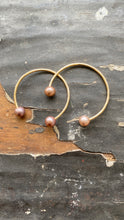 Load image into Gallery viewer, Pink Edison Pearl Cuff
