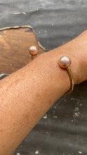 Load image into Gallery viewer, Pink Edison Pearl Cuff
