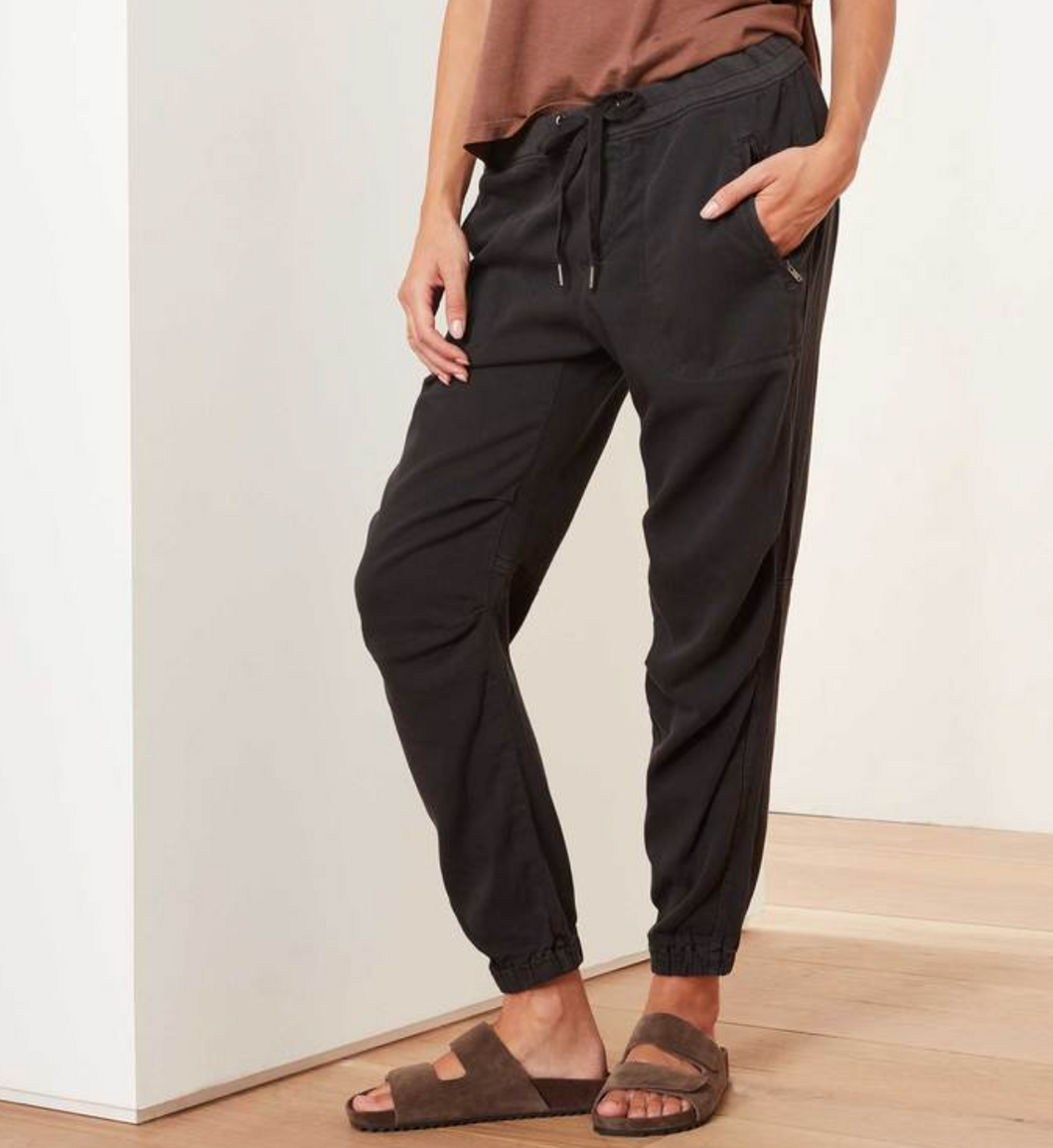 James Perse Soft Drape Utility Pant Oskar’s Boutique Women's Tops