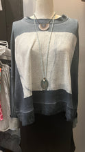 Load image into Gallery viewer, Square Sweatshirt Top in Zones Silver &amp; White
